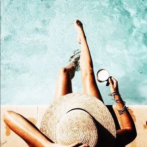 Meet your Posher, Edrina